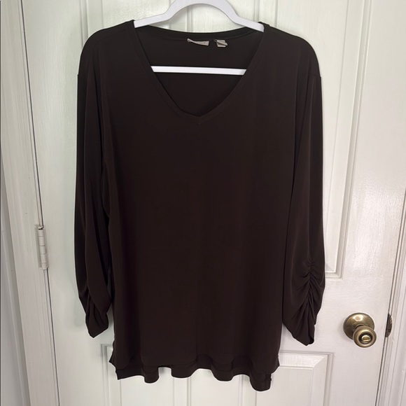 Chico's Tops - Easywear by Chicos Elegant Black V-Neck Women's Top with ruched sleeves